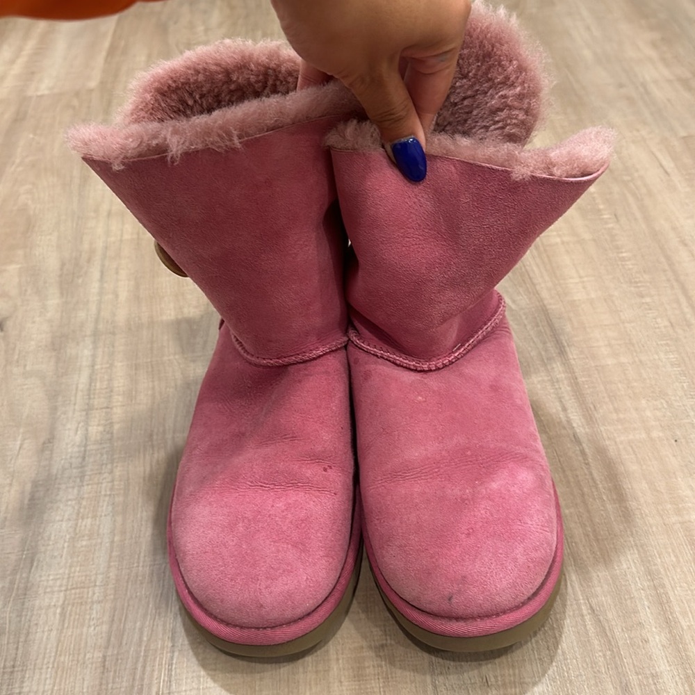 Ugg Australia Special Edition Bailey Button Pink Ribbon Boots